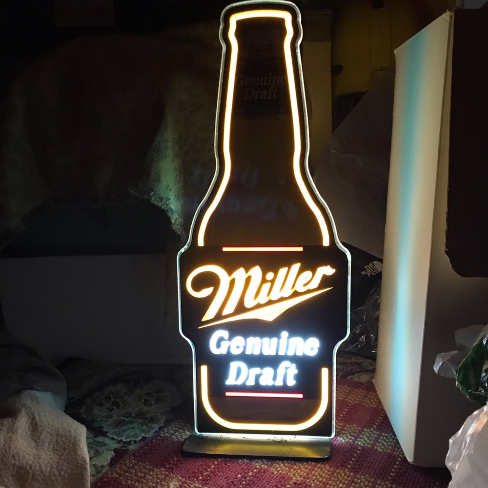 16 in Miller Genuine Draft Bar Top Standing Sign